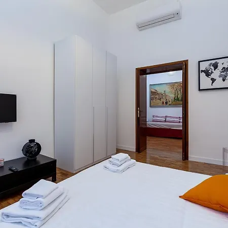 Spanish Steps 3 Bedroom Prestigious House